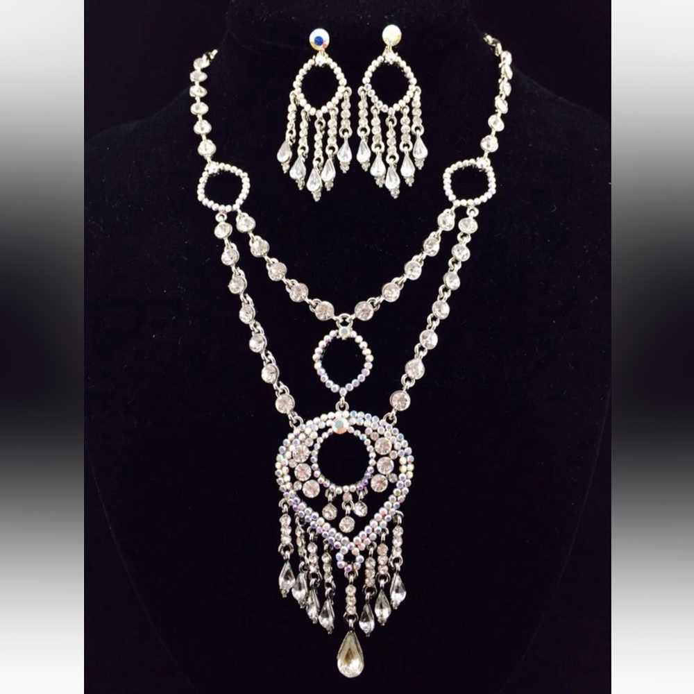 Elegant Fashion Sparkling Teardrop Clear Crystal Necklace Earrings Silver Tone